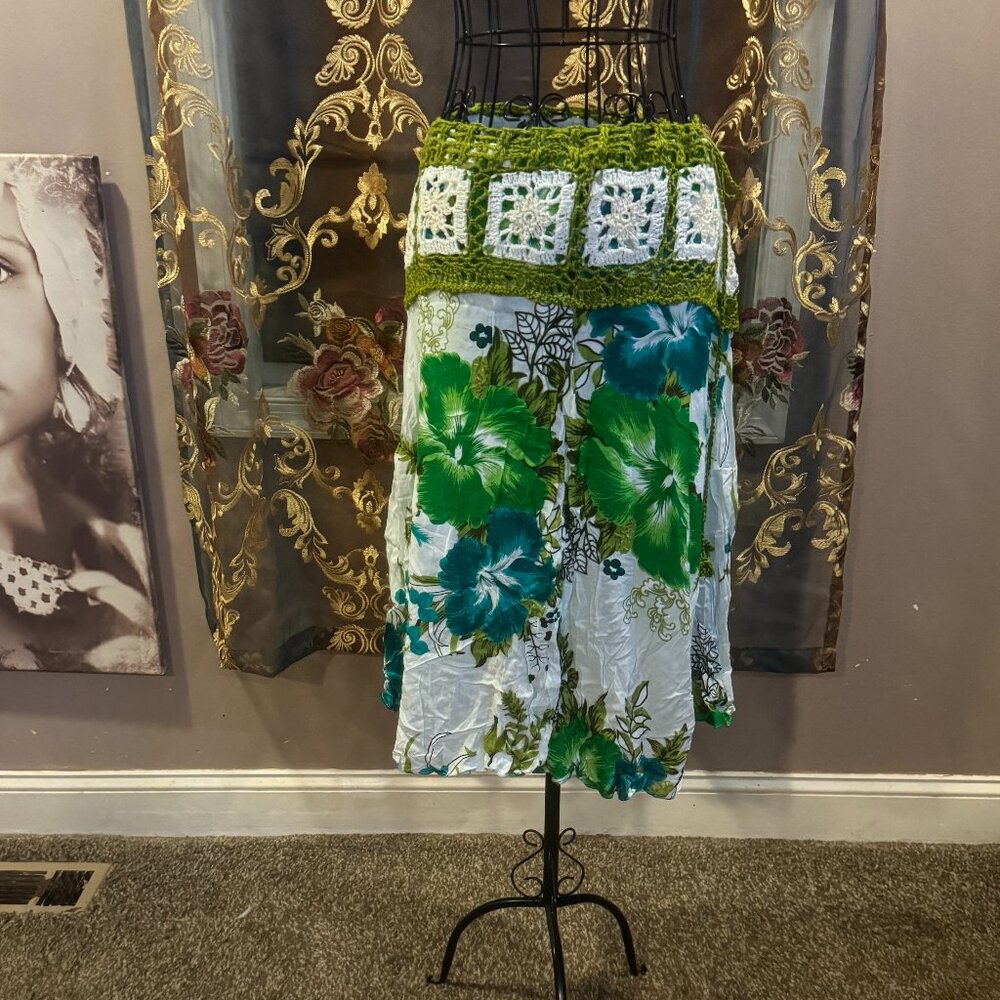 Bohemian tropical floral mini skirt